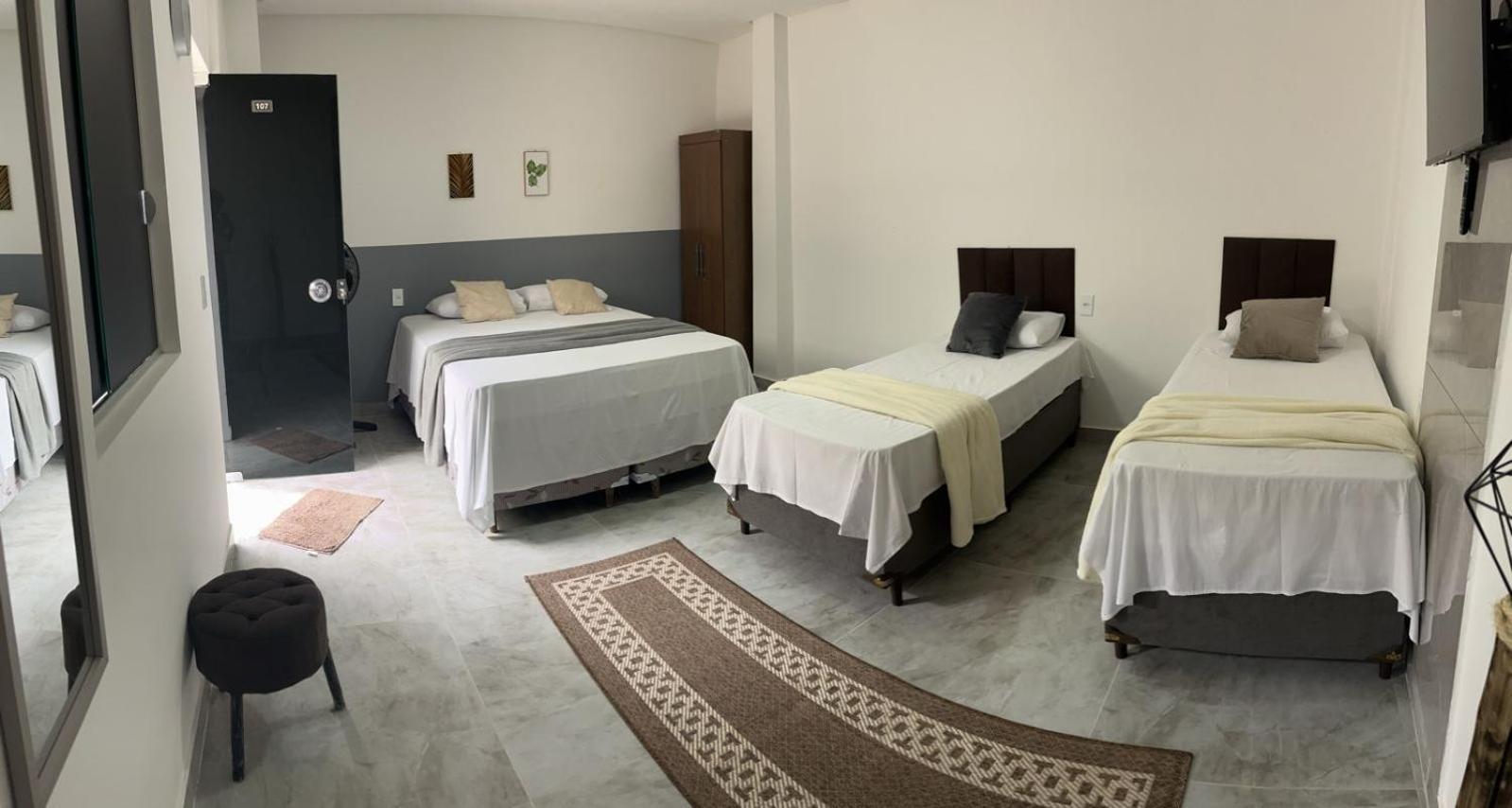 Hotel E Restaurante Lima Луіс-Едуарду-Магальяйнс Екстер'єр фото