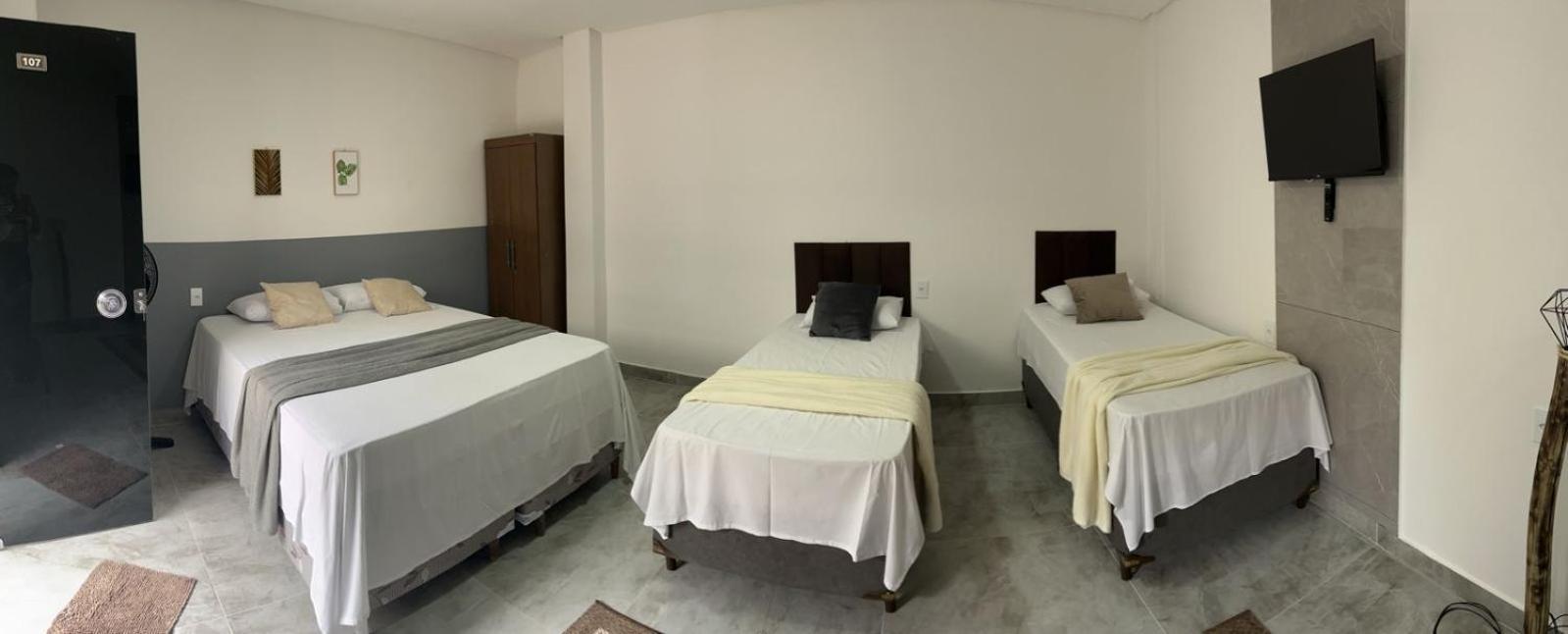 Hotel E Restaurante Lima Луіс-Едуарду-Магальяйнс Екстер'єр фото